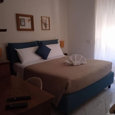 B&B Suite And Rooms San Giovanni Rome Bagian luar foto